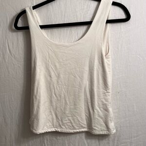 Black and white sleeveless shirts